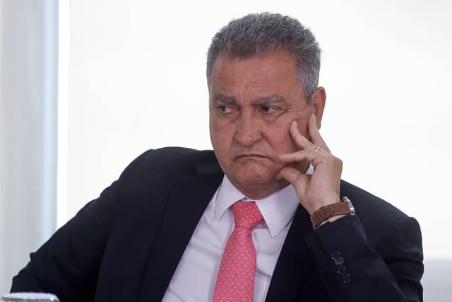 PGR pede que volte ao STF caso de respiradores para Covid não entregues que envolve Rui Costa