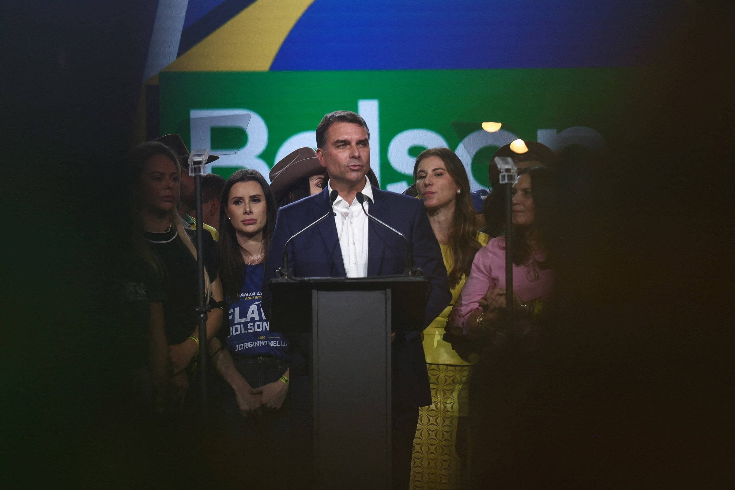 Bolsonaro Filho Reforça Base