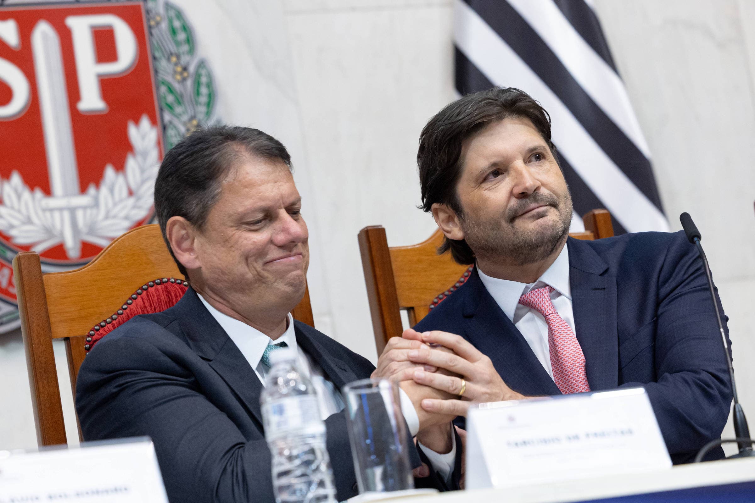 Tarcísio apresenta projeto que amplia licença-paternidade de servidores para 20 dias