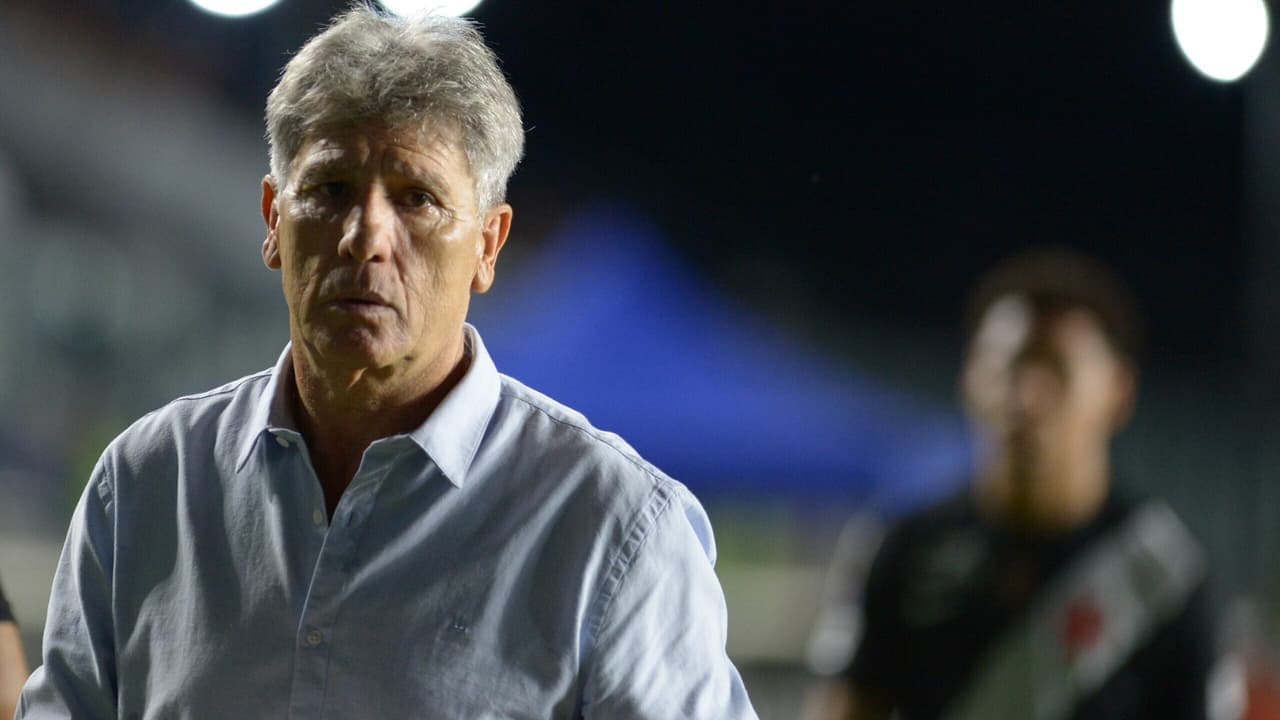 Vasco: Renato se oferece para sair