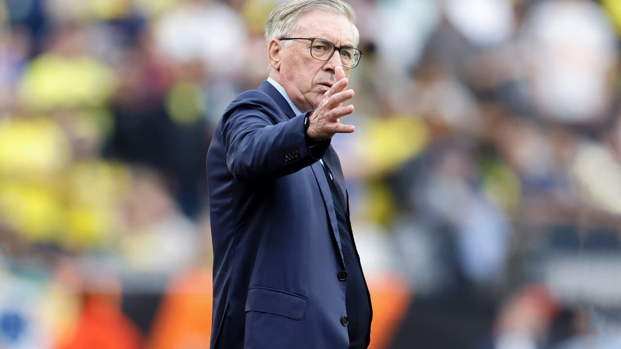 Ancelotti Desembarca