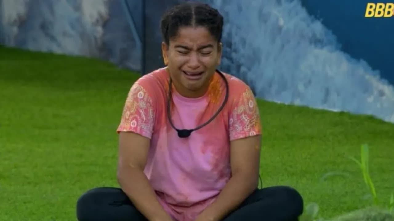 BBB 26: Milena rejeita família, diz o que sente, humilha e faz pedido à Globo