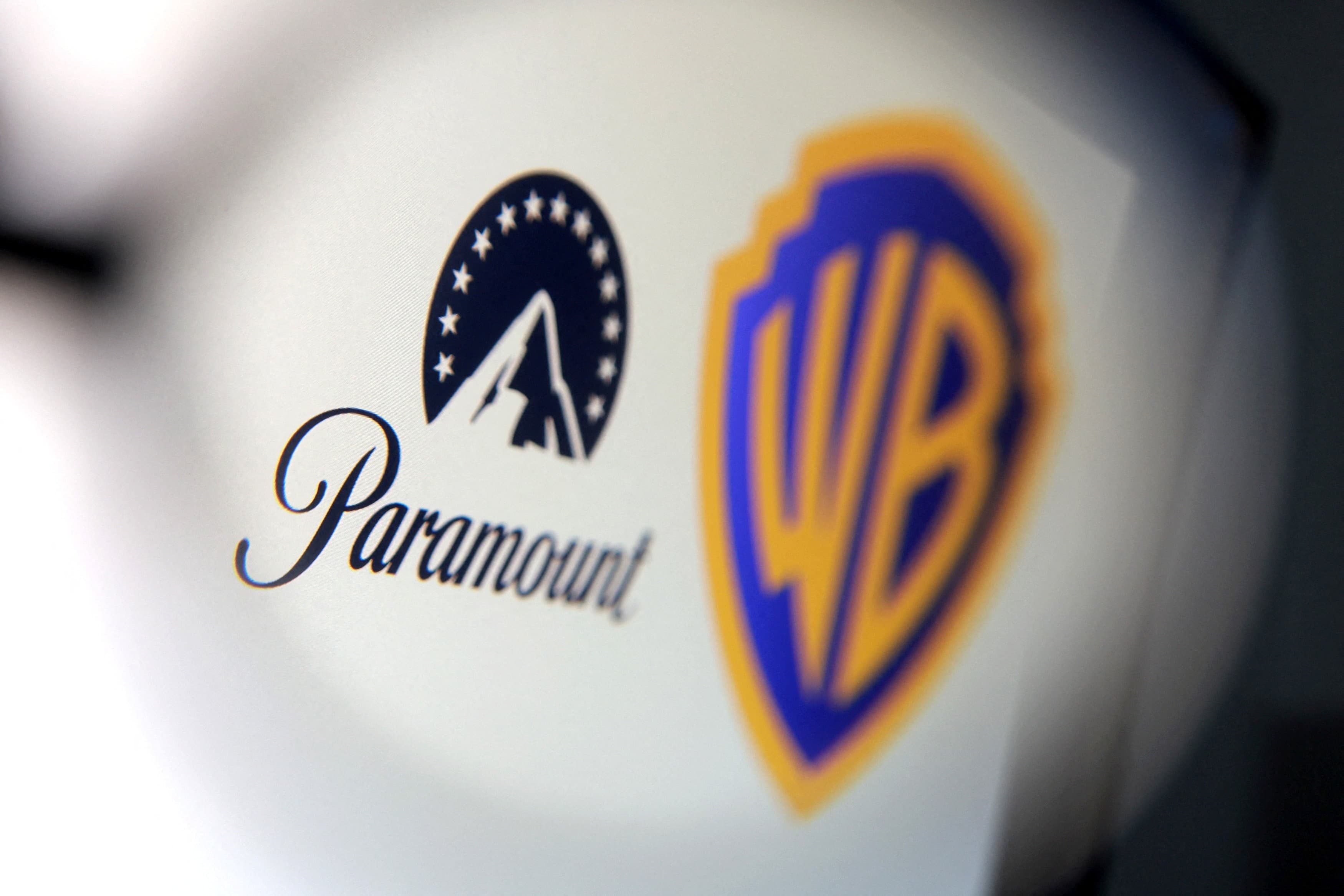 Paramount pode vender joint venture