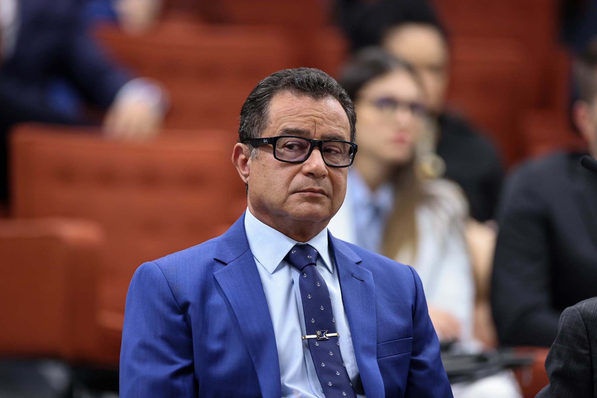 Garnier busca manter posto